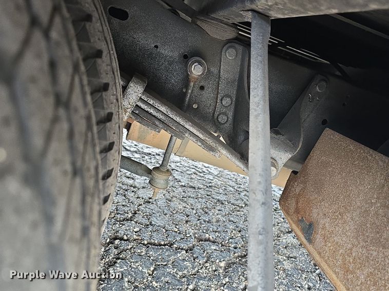 image for item DQ4423 2018 Senator II ST69941C shuttle bus