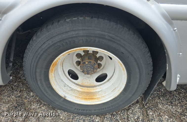 image for item DQ4423 2018 Senator II ST69941C shuttle bus