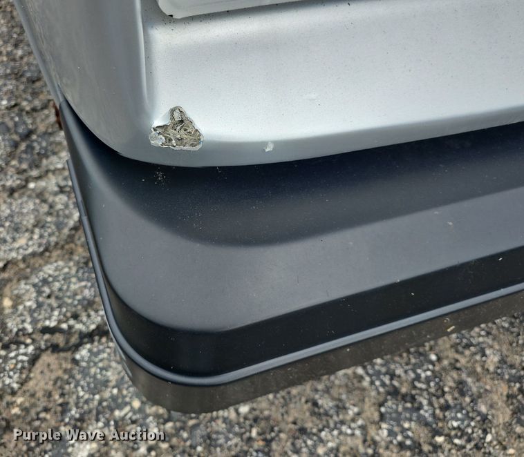 image for item DQ4424 2018 Senator II ST69923C shuttle bus