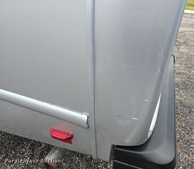 image for item DQ4424 2018 Senator II ST69923C shuttle bus