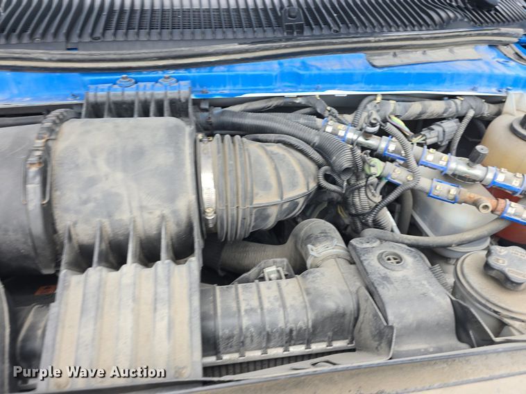 image for item DQ4424 2018 Senator II ST69923C shuttle bus