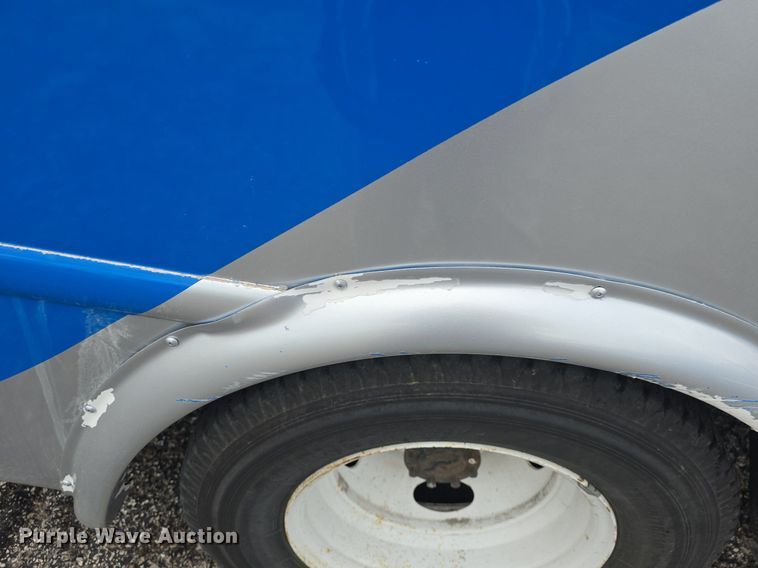 image for item DQ4424 2018 Senator II ST69923C shuttle bus