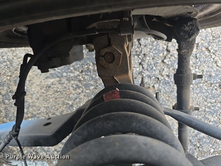 image for item DQ4424 2018 Senator II ST69923C shuttle bus