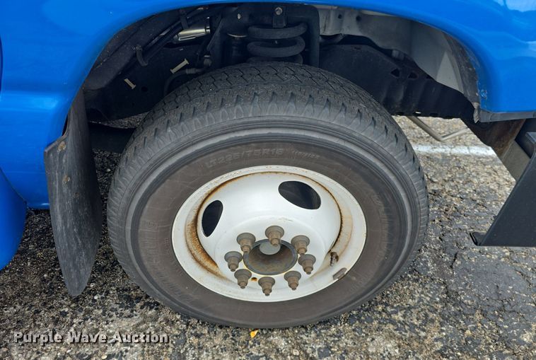 image for item DQ4424 2018 Senator II ST69923C shuttle bus