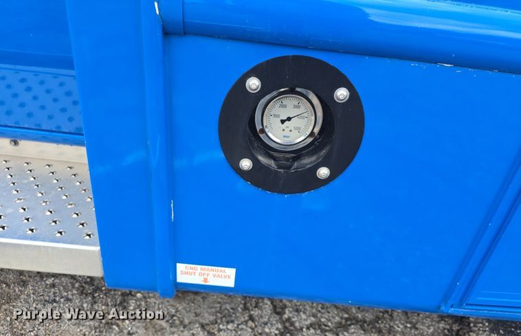 image for item DQ4425 2018 Senator II ST69923C shuttle bus