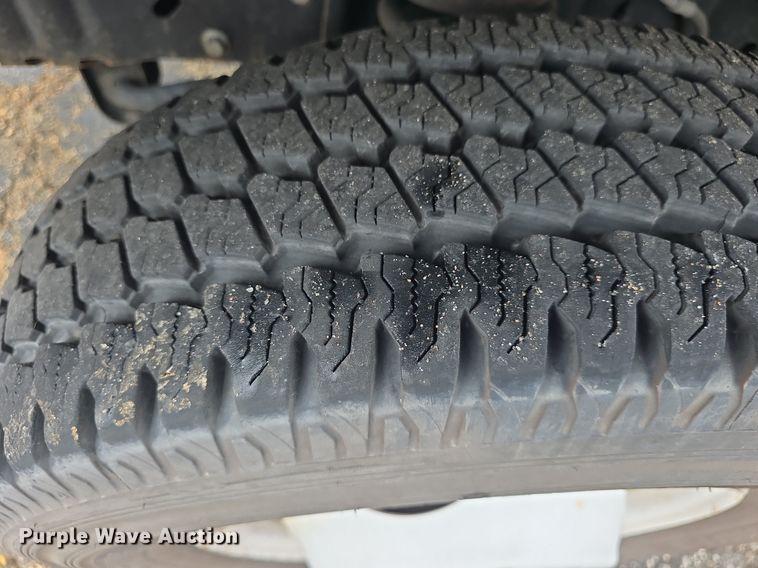 image for item DQ4425 2018 Senator II ST69923C shuttle bus