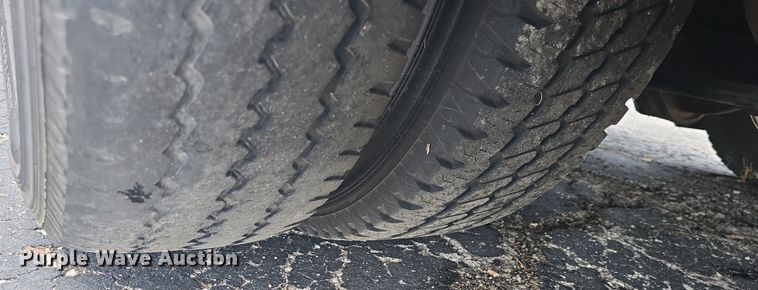 image for item DQ4425 2018 Senator II ST69923C shuttle bus