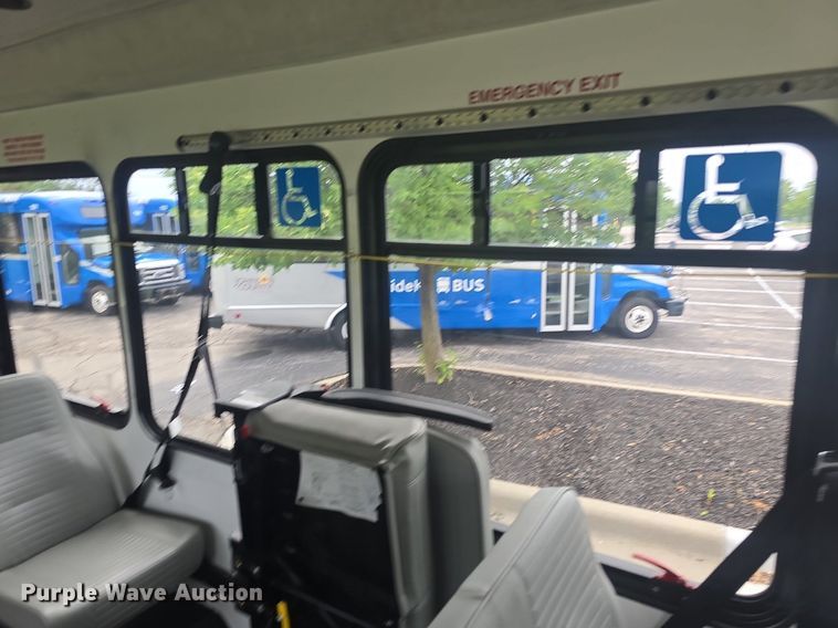 image for item DQ4426 2018 Senator II ST69941C shuttle bus