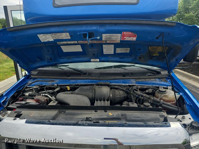 image for item DQ4426 2018 Senator II ST69941C shuttle bus