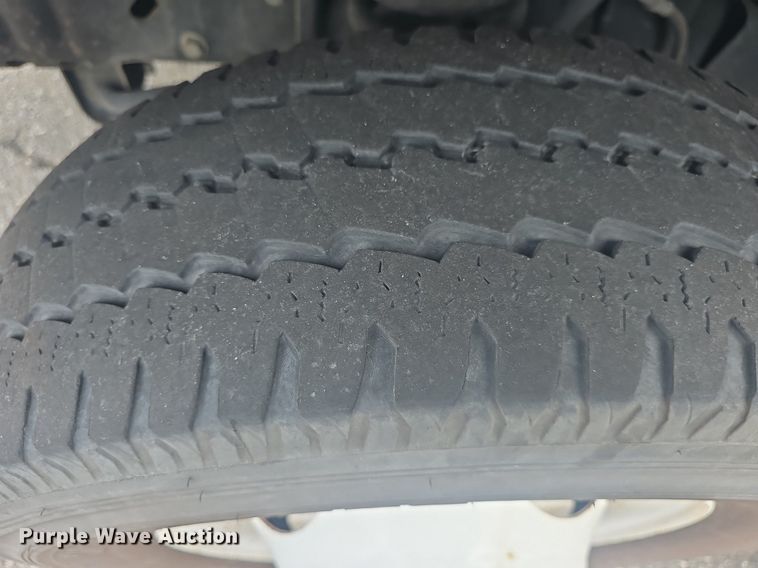 image for item DQ4426 2018 Senator II ST69941C shuttle bus