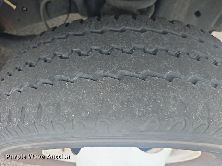 image for item DQ4426 2018 Senator II ST69941C shuttle bus