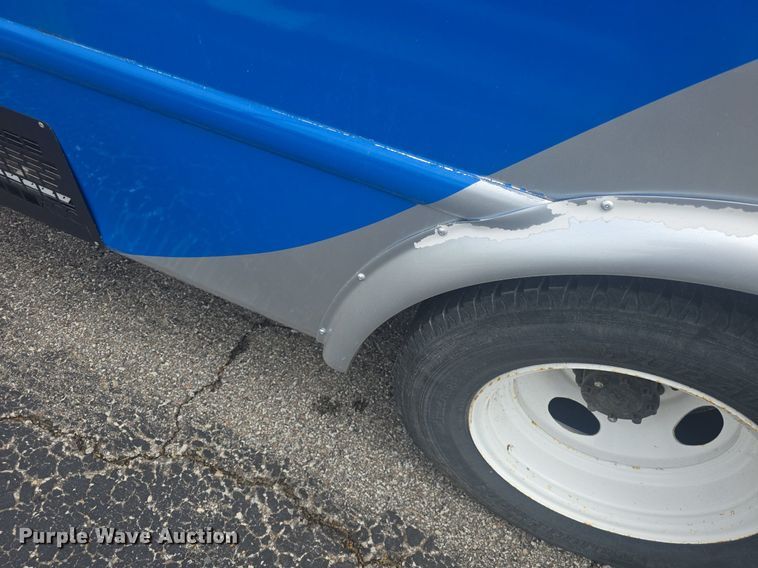 image for item DQ4426 2018 Senator II ST69941C shuttle bus