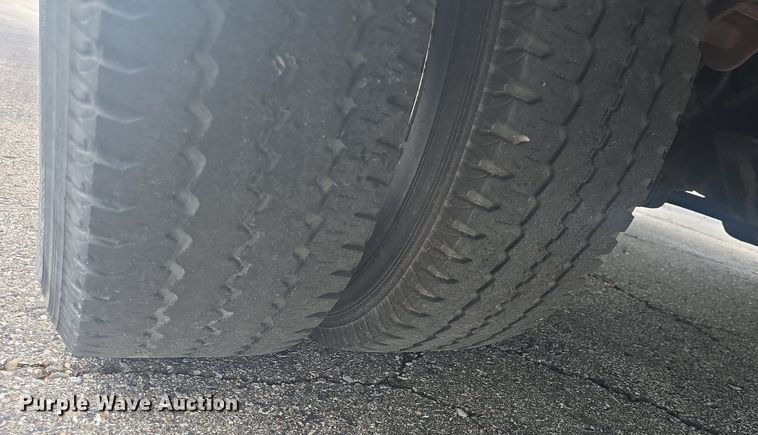 image for item DQ4426 2018 Senator II ST69941C shuttle bus