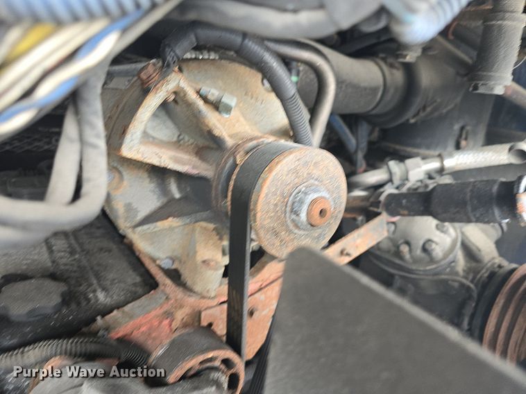 image for item DQ4427 2006 Gillig shuttle bus