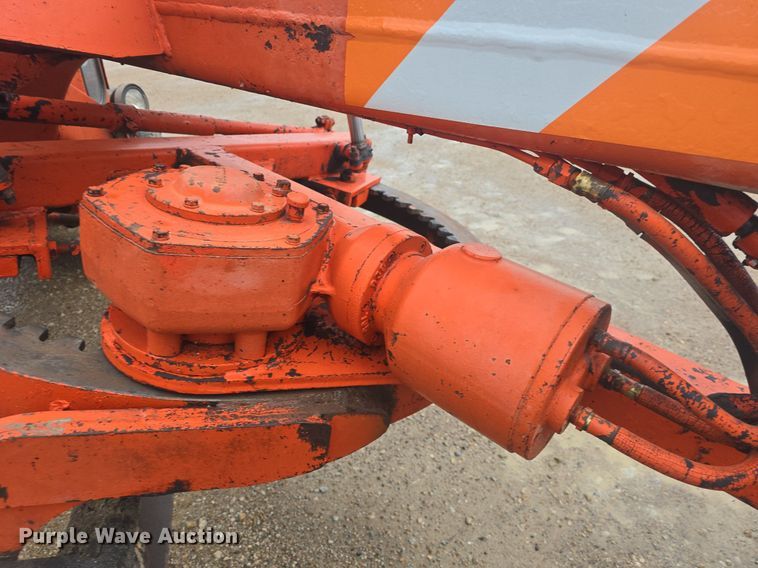 image for item DQ4428 1965 Galion 503 rigid frame motor grader