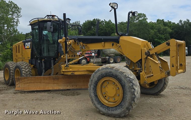 image for item DQ4433 2012 Caterpillar 140M2  motor grader