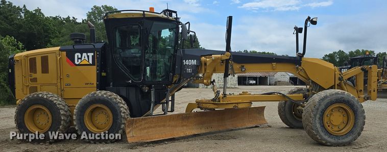 image for item DQ4433 2012 Caterpillar 140M2  motor grader