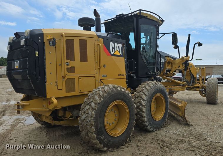 image for item DQ4433 2012 Caterpillar 140M2  motor grader