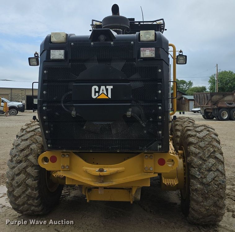 image for item DQ4433 2012 Caterpillar 140M2  motor grader