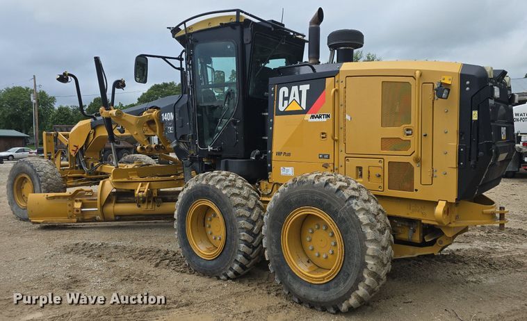 image for item DQ4433 2012 Caterpillar 140M2  motor grader