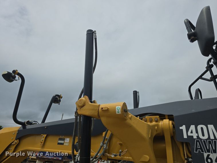 image for item DQ4433 2012 Caterpillar 140M2  motor grader