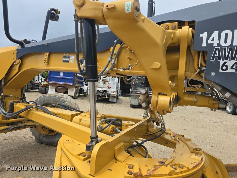 image for item DQ4433 2012 Caterpillar 140M2  motor grader