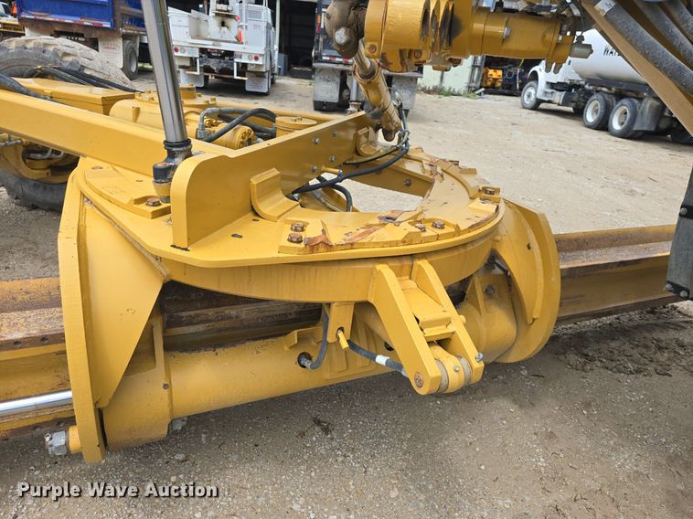 image for item DQ4433 2012 Caterpillar 140M2  motor grader