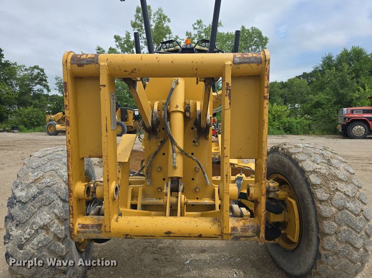 image for item DQ4433 2012 Caterpillar 140M2  motor grader