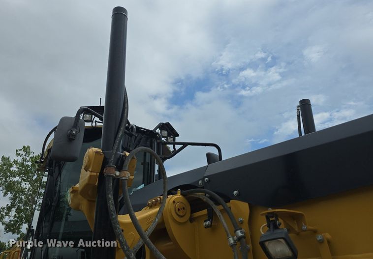 image for item DQ4433 2012 Caterpillar 140M2  motor grader