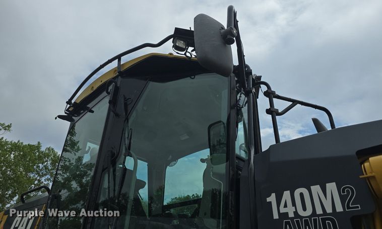 image for item DQ4433 2012 Caterpillar 140M2  motor grader