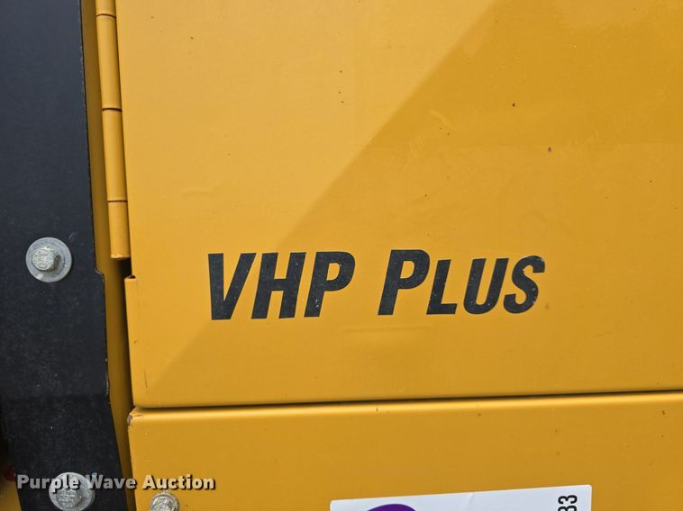 image for item DQ4433 2012 Caterpillar 140M2  motor grader