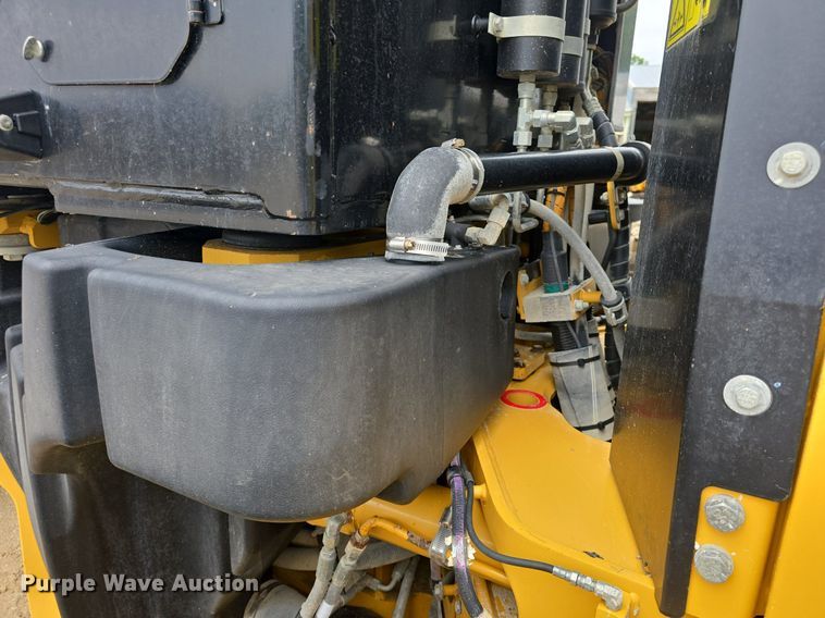 image for item DQ4433 2012 Caterpillar 140M2  motor grader