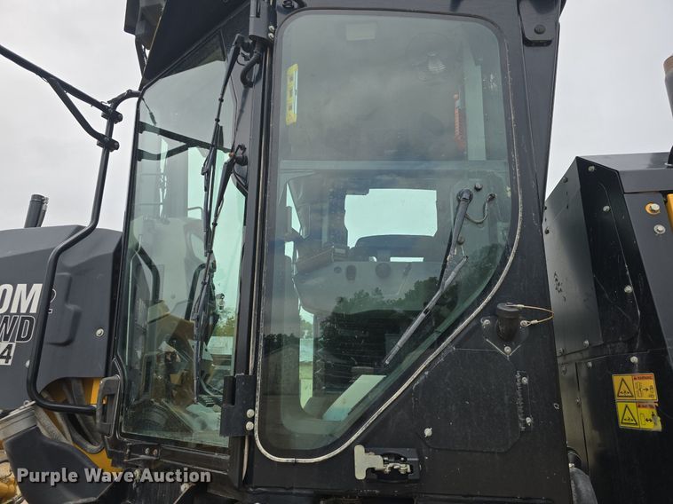 image for item DQ4433 2012 Caterpillar 140M2  motor grader