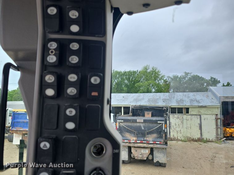 image for item DQ4433 2012 Caterpillar 140M2  motor grader