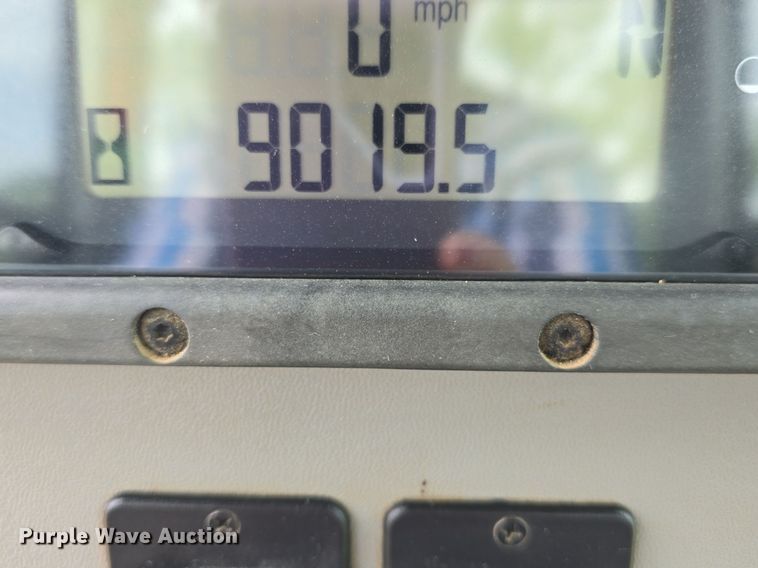 image for item DQ4433 2012 Caterpillar 140M2  motor grader