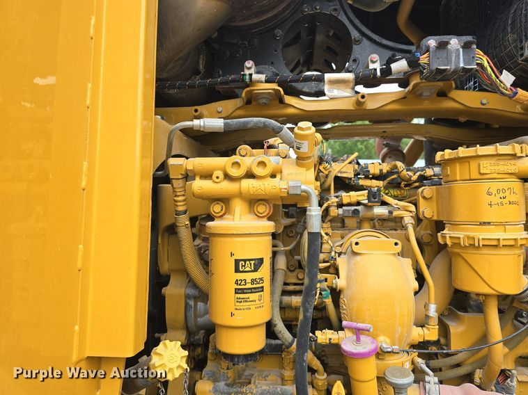 image for item DQ4433 2012 Caterpillar 140M2  motor grader