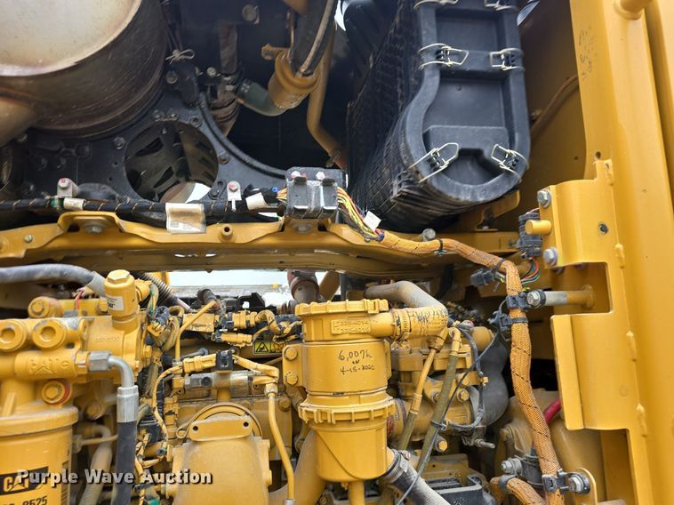 image for item DQ4433 2012 Caterpillar 140M2  motor grader