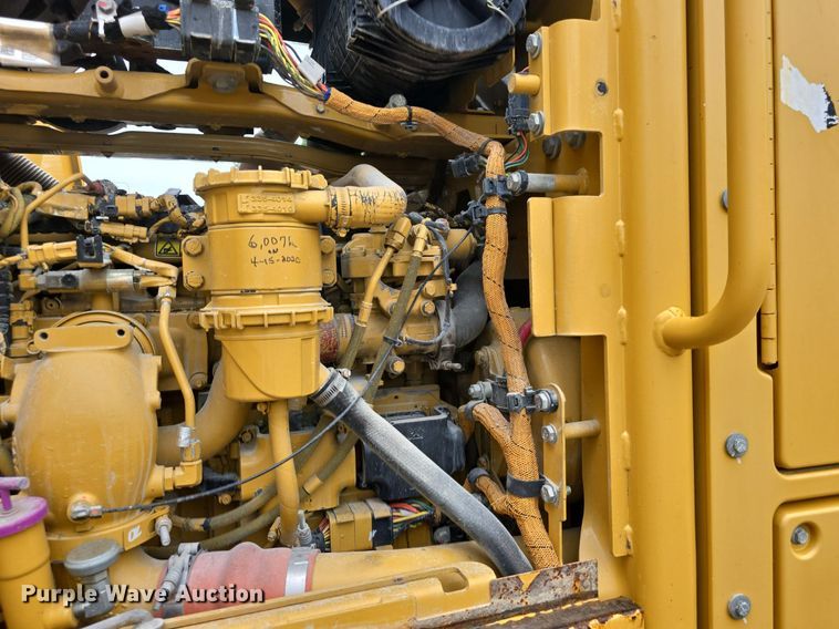image for item DQ4433 2012 Caterpillar 140M2  motor grader