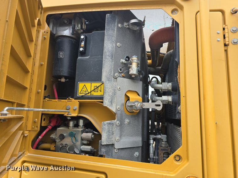 image for item DQ4433 2012 Caterpillar 140M2  motor grader