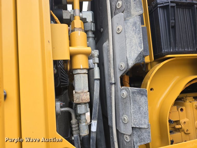 image for item DQ4433 2012 Caterpillar 140M2  motor grader