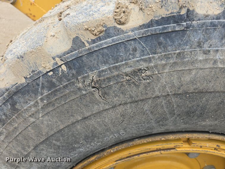 image for item DQ4433 2012 Caterpillar 140M2  motor grader