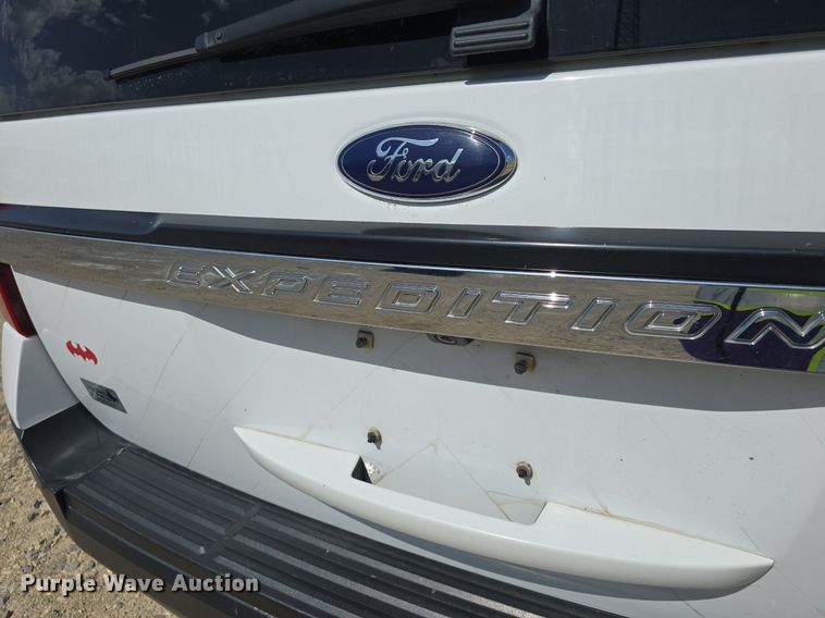 image for item DQ4435 2016 Ford Expedition EL SUV