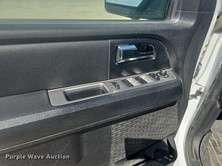 image for item DQ4435 2016 Ford Expedition EL SUV