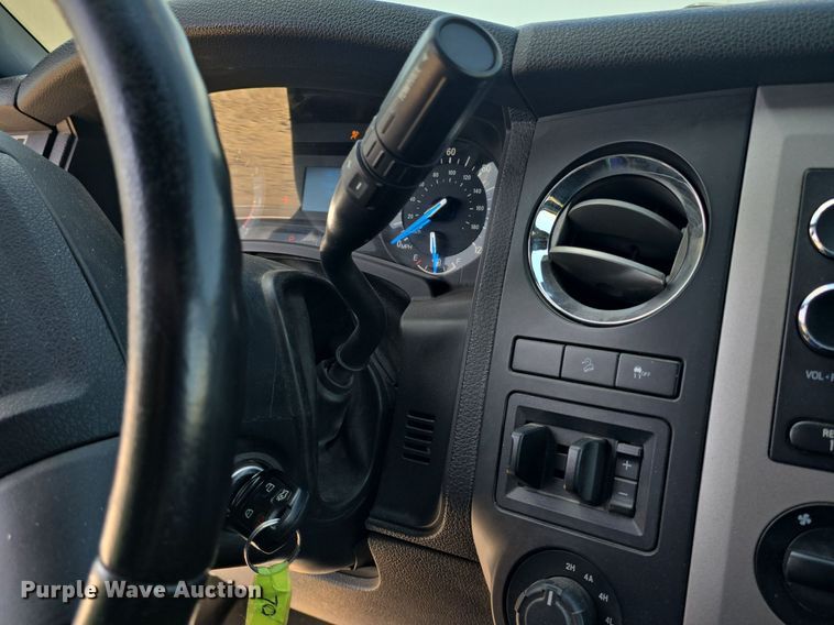 image for item DQ4435 2016 Ford Expedition EL SUV