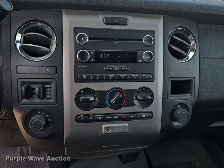 image for item DQ4435 2016 Ford Expedition EL SUV