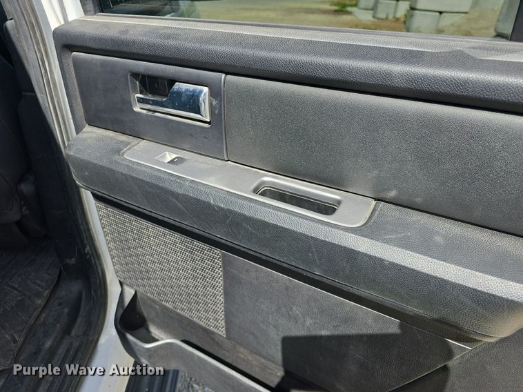 image for item DQ4435 2016 Ford Expedition EL SUV