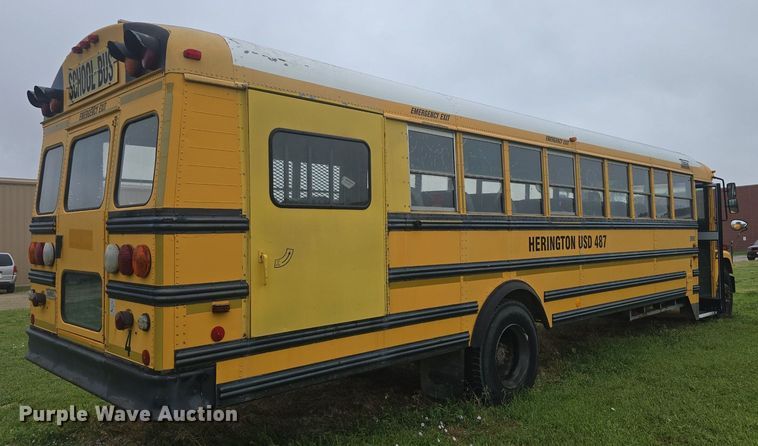 image for item DQ4439 2001 Freightliner FS65 school bus