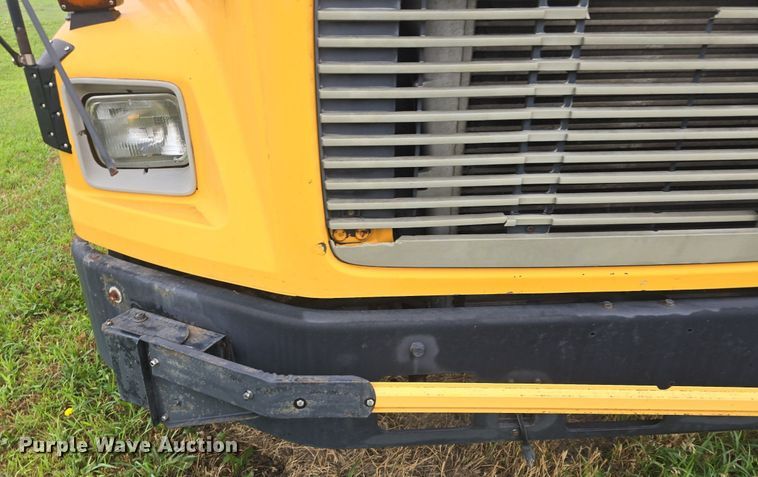 image for item DQ4439 2001 Freightliner FS65 school bus
