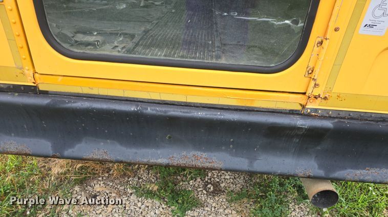 image for item DQ4439 2001 Freightliner FS65 school bus