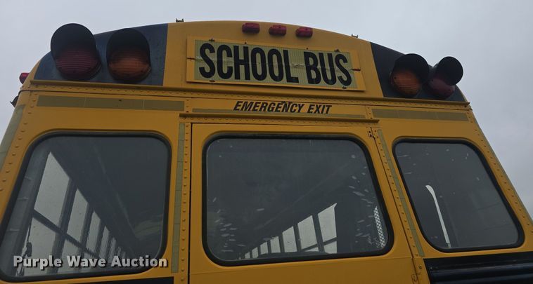 image for item DQ4439 2001 Freightliner FS65 school bus